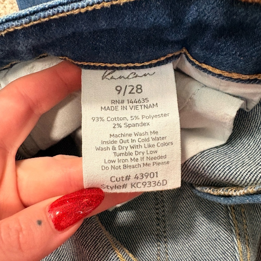 KanCan Wide Leg Cropped Jeans - Picture 2 of 5